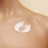 Clarins CL Renew Plus сыворотка для тела 200 мл — фото 1