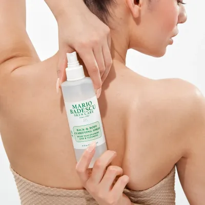 Осветляющий и балансирующий - уход за бюстом Mario Badescu SPRAY FOR SHOULDERS AND BODY WITH NIACINAMIDE AND VITAMINS B, 236 мл
