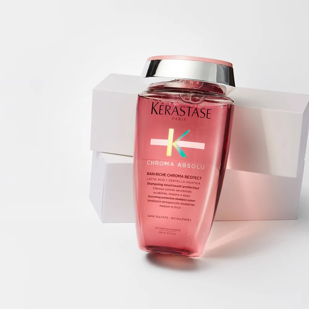 Набор косметики для волос "Шампунь и кондиционер" Kérastase CHROMA ABSOLU Enriched bath for color-treated hair