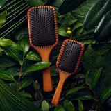 Щетка для волос Aveda Wooden Paddle Brush, 1 шт — фото 2