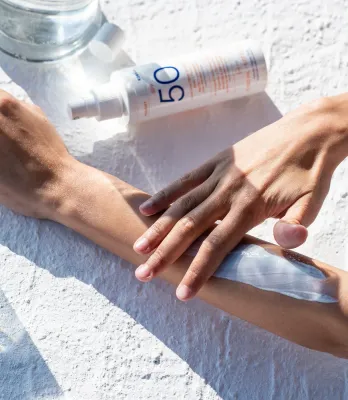 Korres YOGHURT солнцезащитная эмульсия для лица и тела SPF50 150 мл