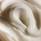 Крем увлажняющий и укрепляющий для лица Summer Fridays Crème Riche Effet Coussin, 50 мл — фото 2