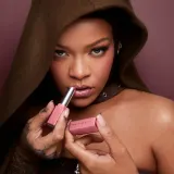 Интенсивно блестящий блеск для губ в стике Fenty Beauty Gloss Bomb Stix, 3.6 г, оттенок 04 - FU$$Y — фото 1