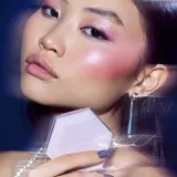 Румяна для лица и тела Fenty Beauty Diamond Bomb All-Over Diamond Veil, 8 г, оттенок How Many Carats?! — фото 4