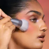 Кисть для макияжа Rem Beauty Bronzer brush b2 — фото 2