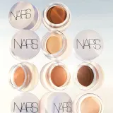 Розовый хайлайтер для лица NARS Light Reflecting Eye Brightener, 6 г, оттенок Sunfire — фото 3