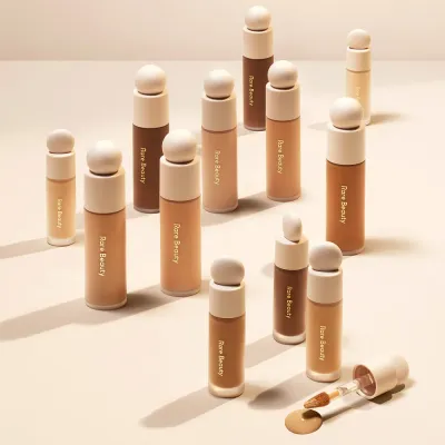 Корректор для лица, который придает сияние Rare Beauty Liquid Touch Brightening Concealer, 7.5 мл