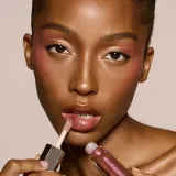 Розовый блеск для губ Fenty Beauty Gloss Bomb Universal Lip Luminizer, 9 мл, оттенок Unicorn Blizzard — фото 3