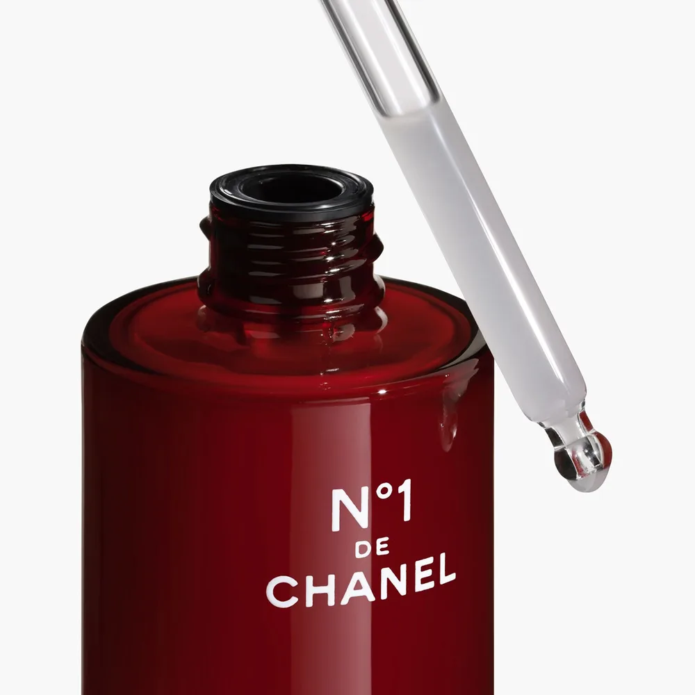 Сыворотка для лица Revitalizing Serum Chanel N°1 DE CHANEL