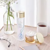 ESTEE LAUDER Micro Essence Treatment Lotion with Bio-Ferment Эссенция для лица — фото 3