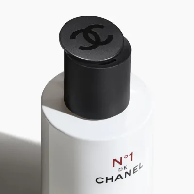 Лосьон Ревитализирующий для зрелой и проблемной кожи лица Chanel N°1 DE CHANEL, 150 мл