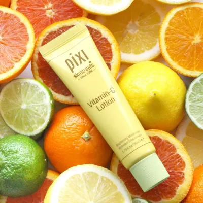 Pixi Vitamin C Lotion бальзам-флюид для лица с витамином С 50 мл