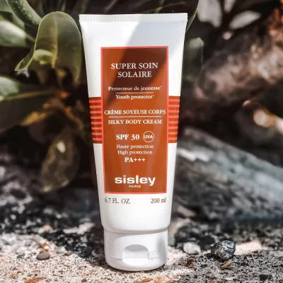 Sisley Super Soin Corps солнцезащитное средство для тела SPF 30 200 мл
