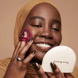 Rare Beauty Soft Touch Powder Puff пуховка для пудры бархатистая с футляром 2 штуки, 2 pieces — фото 3