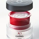Chanel крем с красной камелией для лица и шеи, 50 г — фото 3