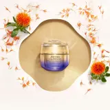 Shiseido Vital Perfection Uplifting and Firming Advance Soft крем для лица облегчённой текстуры 50 мл — фото 2