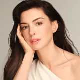 Shiseido Vital Perfection Uplifting and Firming Advance Soft крем для лица облегчённой текстуры 50 мл — фото 5