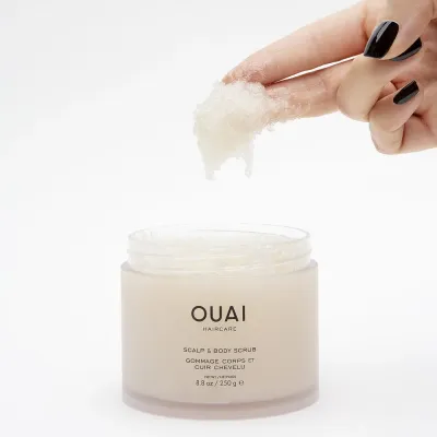 Ouai скраб для тела и кожи головы с сахарными кристаллами 250 г