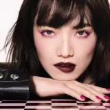 Chanel BAUME ESSENTIEL ROUGE NOIR многофункциональный хайлайтер-стик Cute 8 г — фото 3