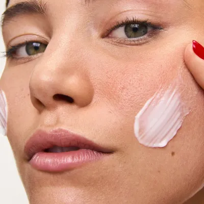 First Aid Beauty Ultra Repair Cream крем интенсивно увлажняющий для лица и тела