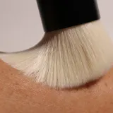 Merit Beauty Brush кисть для макияжа универсальная 1 шт — фото 1