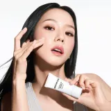 DIOR увлажняющий невидимый флюид с UV-защитой SPF 50+ PA++++, 30 мл — фото 2