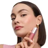 LANCOME Lip Idole Cuddle Treat блеск для губ 8.5 мл, оттенок 21 Blushing Blanket — фото 4