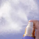 Tatcha Luminous Dewy Skin Mist увлажняющая дымка для лица с эффектом сияния, 12 мл — фото 2