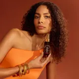 FABLE AND MANE Glossy Styling Hair Oil масло для укладки волос с шикакай блеск гладкость несмываемый уход 75 мл Fable & Mane Glossy Styling Hair Oil — фото 4