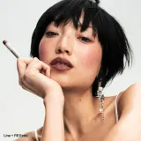 Milk Makeup Line + Fill карандаш и помада для губ 2 в 1 матовый, 0.75 г, оттенок Bet — фото 4
