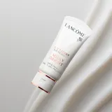LANCOME UV Expert Youth Shield крем для лица солнцезащитный SPF 50 50 мл — фото 1