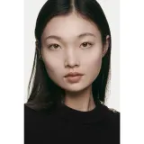 Chanel Тональный крем с маслом красной камелии 30 мл, оттенок BD01 — фото 3
