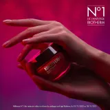 Biotherm Blue Therapy Red Algae Uplift крем для лица дневной подтягивающий 50 мл — фото 4