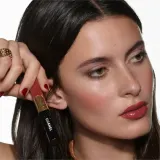 Chanel двусторонняя жидкая помада и блеск для губ, оттенок 40 Light Rose — фото 4