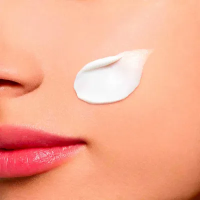Clarins Hydra-Essentiel HA2 крем для лица увлажняющий шелковистый
