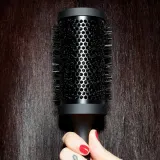 ghd The Blow Dryer круглая керамическая щётка для волос размер 4 чёрная, чёрный (size 4) — фото 3