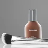 Haus Labs By Lady Gaga Cruelty-Free Foundation Brush кисть для тонального средства, 1 шт — фото 1