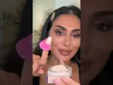 Huda Beauty Powder Puff Easy Bake набор пуховок для пудры, 2 шт, Powder Puff duo — фото 1