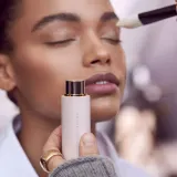 Westman Atelier Vital Skin тональное средство и консилер в стике 9 г, оттенок Atelier N — фото 3