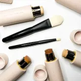 Westman Atelier Spot Brush кисть для точечной коррекции 1 шт — фото 1
