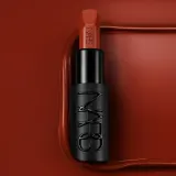 NARS Explicit Lipstick помада для губ сатиновая, оттенок Unauthorized — фото 1