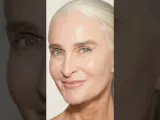 Huda Beauty Easy Blur Праймер для лица разглаживающий без силиконов — фото 5