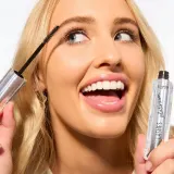 Tarte Lights, Camera, Lashes 4-In-1 тушь для ресниц объёмная ухаживающая Black 9 мл, чёрный — фото 2