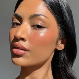 Refy Gloss Highlighter жидкий хайлайтер для лица нелипкий Topaz 20 мл — фото 3