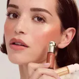 Rare Beauty Warm Radiance Mini Duo набор мини румяна Resilience и хайлайтер Exhilarate, 3.2 мл + 2.5 мл — фото 1