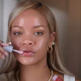 Fenty Skin Guava Goodiez набор для ухода за телом и губами крем 75 мл и масло для губ 5,6 мл — фото 2