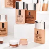 Clinique Even Better Glow Light Reflecting Makeup SPF 15 тональный крем сияющий оттенок WN 22 Ecru 30 мл — фото 4
