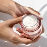 Korres Apothecary Wild Rose крем дневной с витамином C для нормальной и комбинированной кожи 40 мл — фото 2