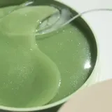 Pixi DetoxifEYE разглаживающие патчи под глаза с кофеином, 30 пар и лопатка, 30 пар + шпатель — фото 2