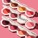 Fenty Beauty Cheeks Out Freestyle Cream Blush кремовые румяна, 3 г, оттенок Fuego Flush — фото 4